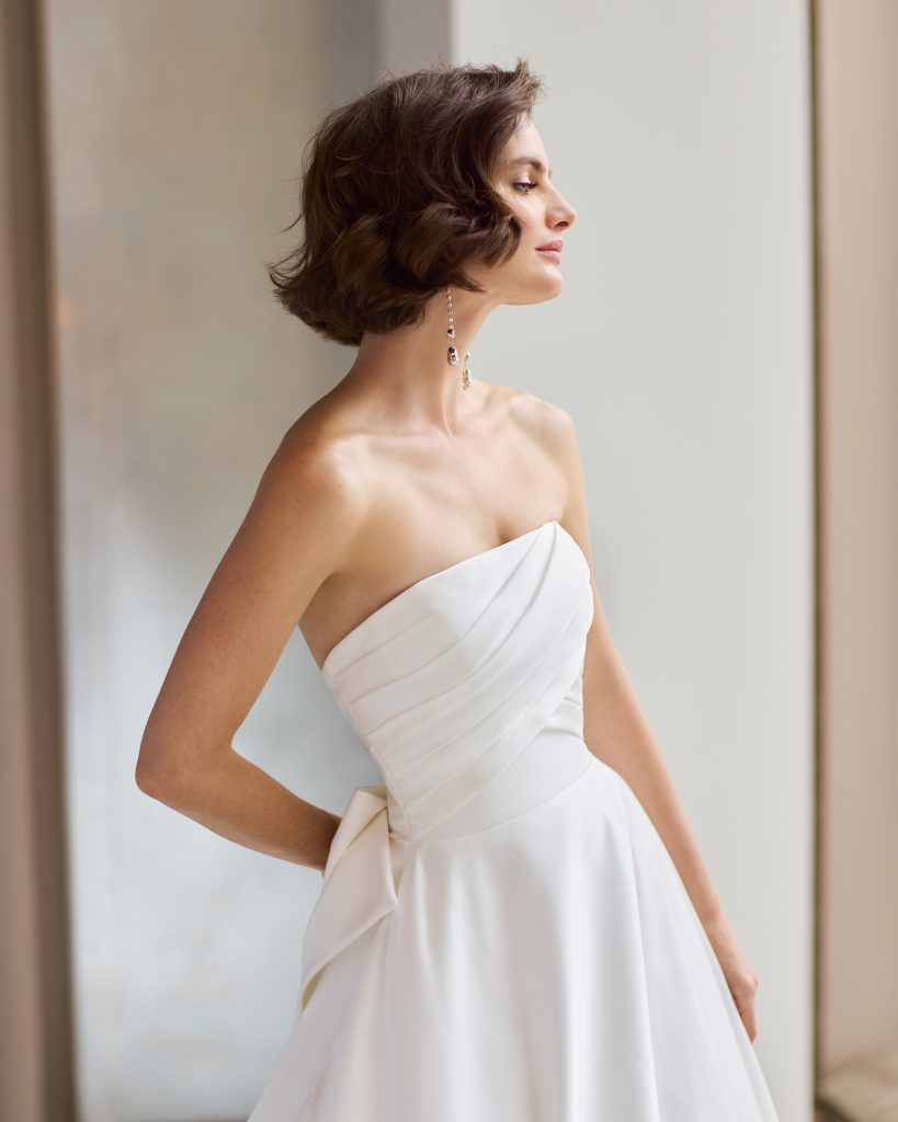 Robe de mariée Paloma Blanca chez Lilie par Dragone
